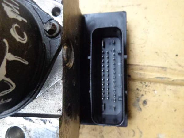 BLOC ABS BMW SERIE 5 E60 525D AUTOMATIQUE - Vue 2